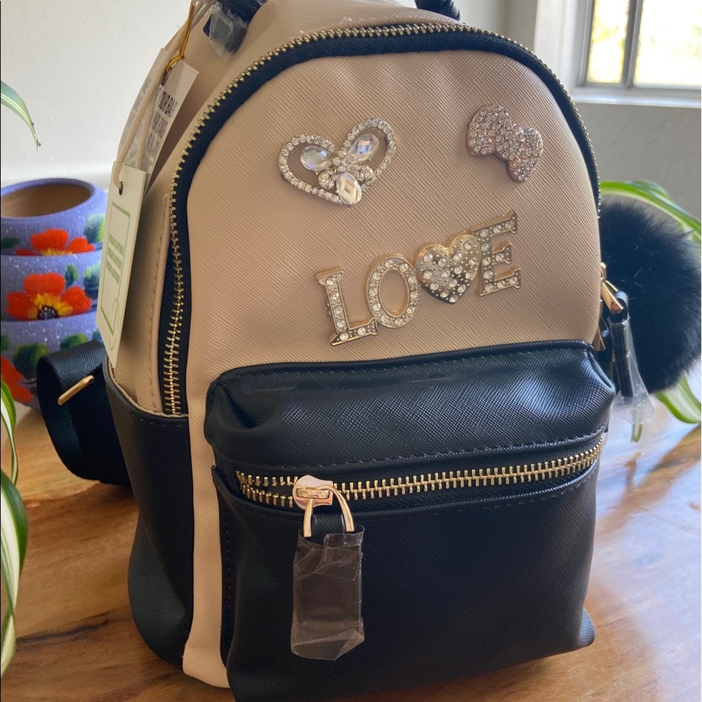 Dream Control Backpack ! - Picture 4 of 10